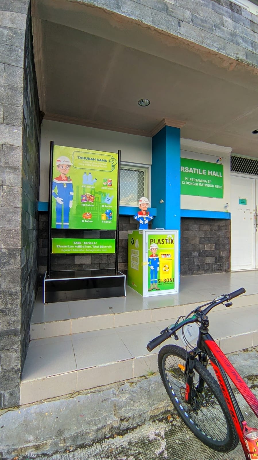 cover tempat sampah perusahaan SOP